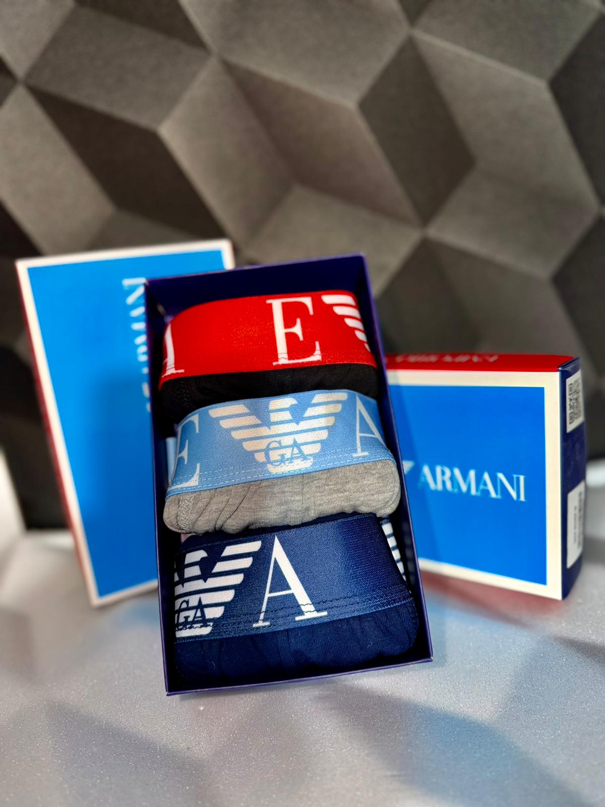 Emporio Armani  Мъжки Боксерки х3 Броя